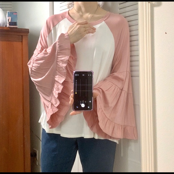 Blush Ivory Top - Picture 7 of 8